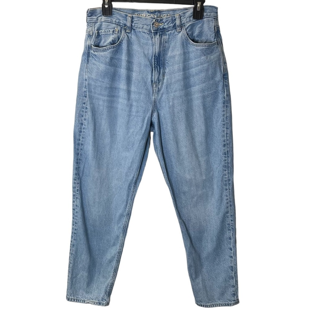 American Eagle Mom Jean Denim 10 Short High Rise